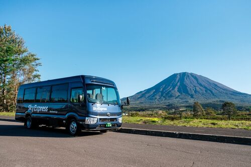 スカイリゾートシャトルニセコがHANAZONOにやって来る！