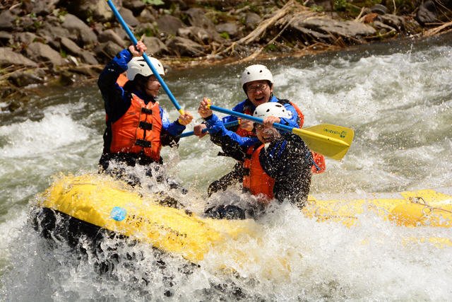 golden-week-rafting-sale